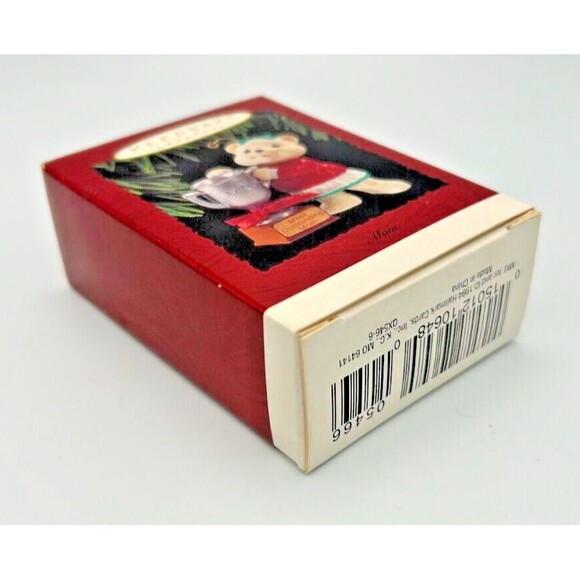 VINTAGE 1994 Hallmark Keepsake Ornament- Most Outstanding Mom/Mother- Teddy Bear - Picture 10 of 12